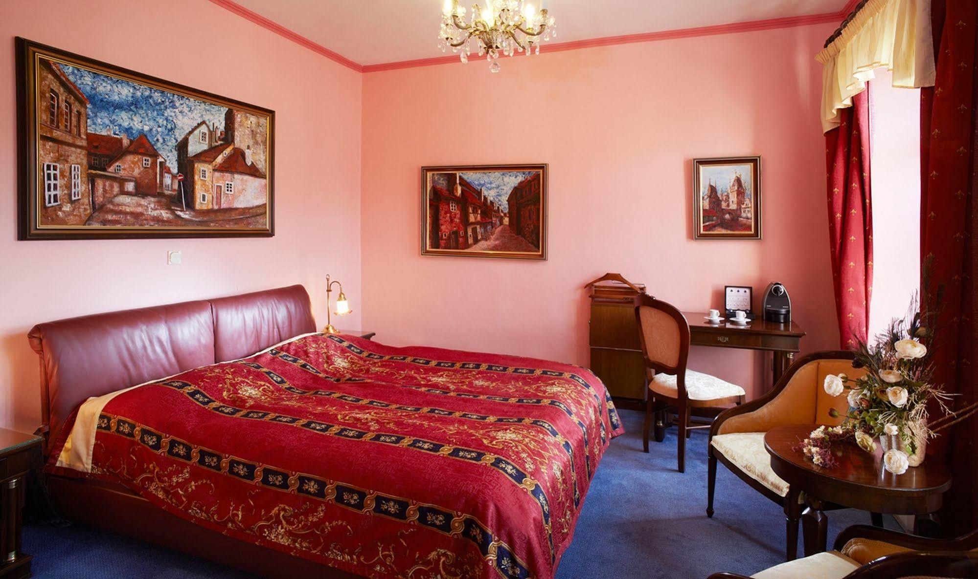 Otel U Pava Prag